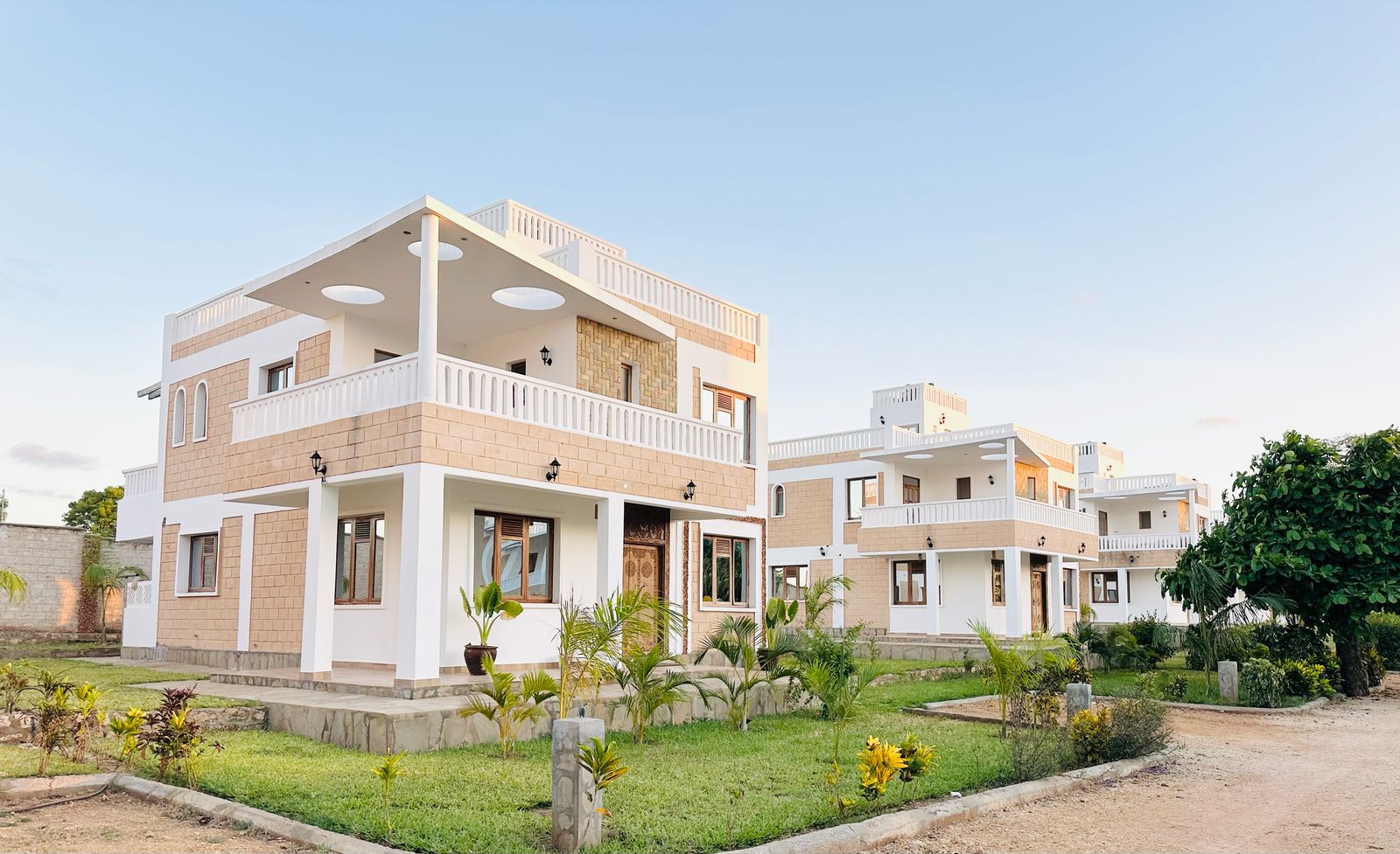 Beachfront Villa Image 1